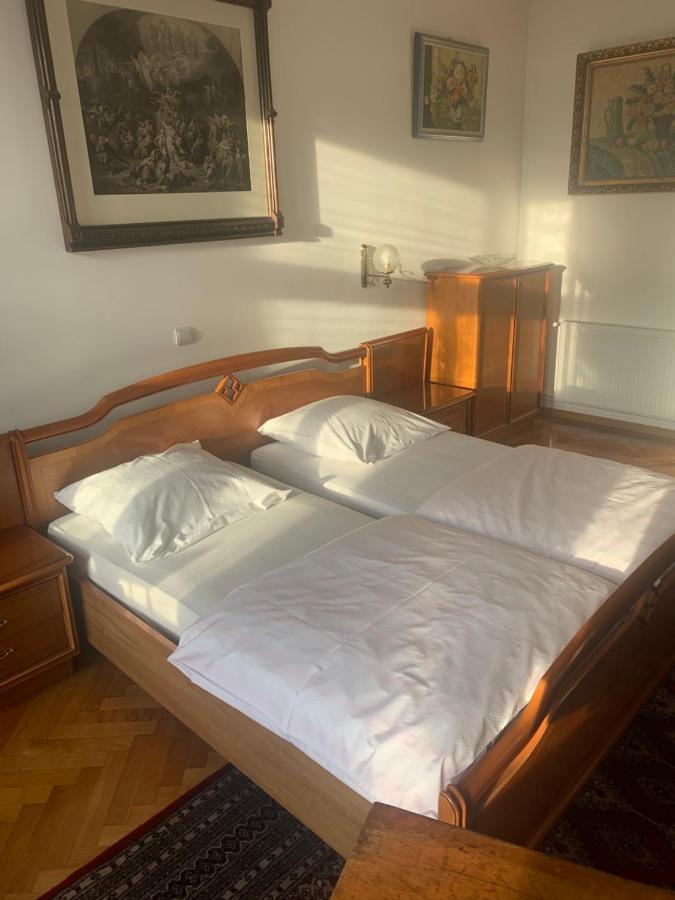 Anastasia Mediaş Extérieur photo