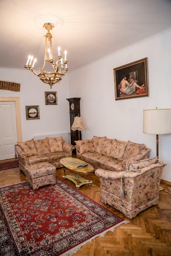 Anastasia Mediaş Extérieur photo